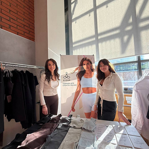 Команда 8YOGA на 25-й конференции Йога Журнала