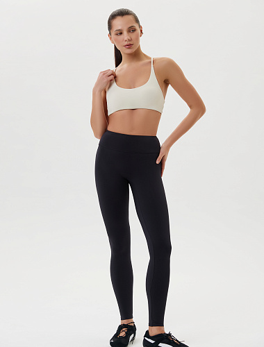 Топ спортивный на тонких бретельках picture-4414