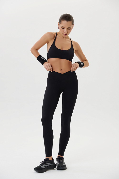 Топ спортивный на тонких бретельках (Черный, M)